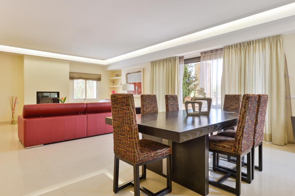 Villa Con Piscina Gigante Sant Francesc de s'Estany ห้อง รูปภาพ