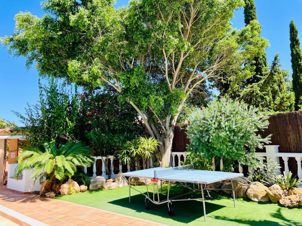 Villa Con Piscina Gigante Sant Francesc de s'Estany ภายนอก รูปภาพ