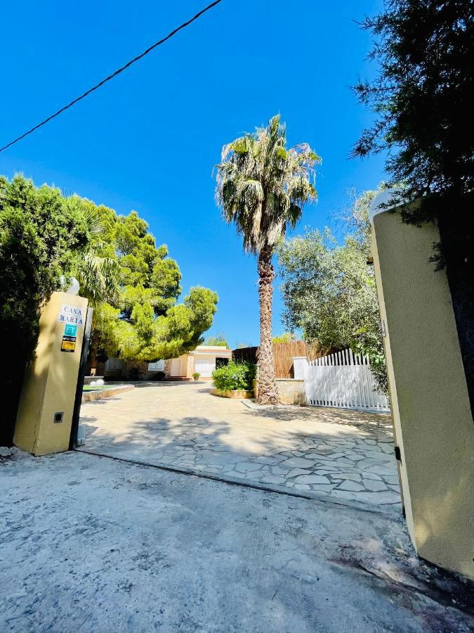 Villa Con Piscina Gigante Sant Francesc de s'Estany ภายนอก รูปภาพ