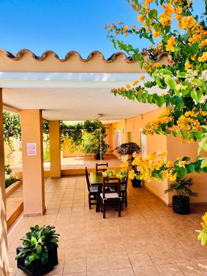 Villa Con Piscina Gigante Sant Francesc de s'Estany ภายนอก รูปภาพ